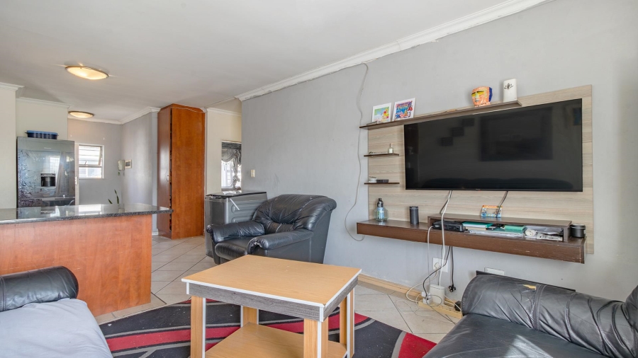 2 Bedroom Property for Sale in Klipkop Western Cape